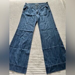 Old navy wide leg flare mid wash denim jeans